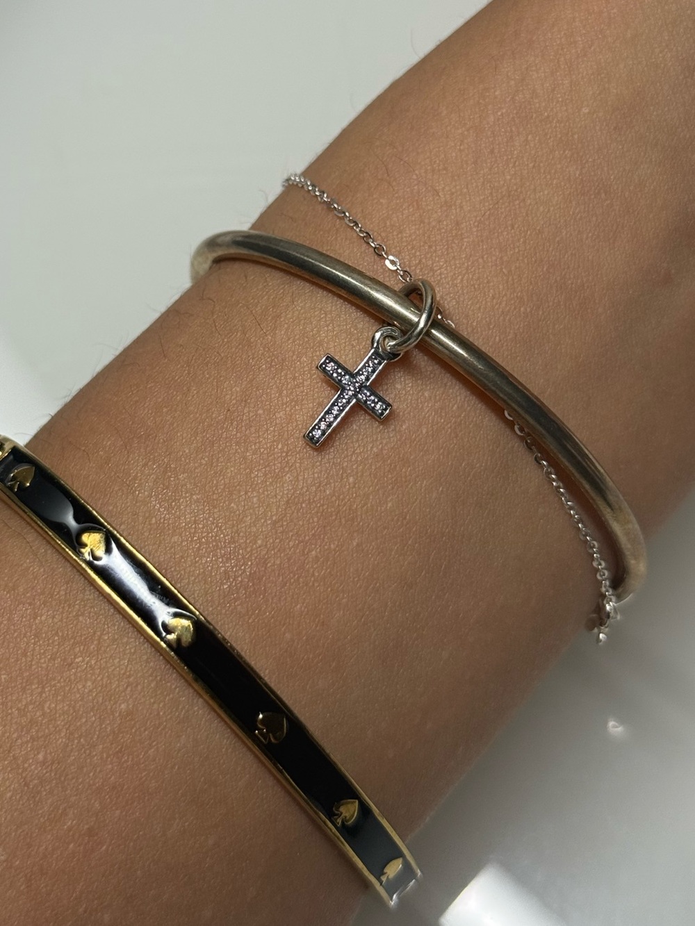 PANDORA Sparkling Cross Dangle Charm